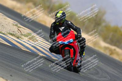 media/Mar-28-2022-Superbike Trackdays (Mon) [[b8603d0f67]]/Open Track Time/Turn 7/